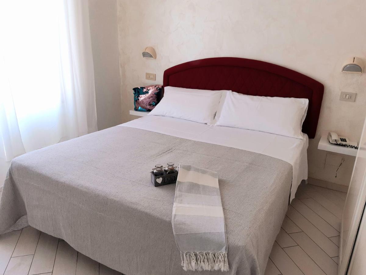 Hotel Raul Ричоне Екстериор снимка