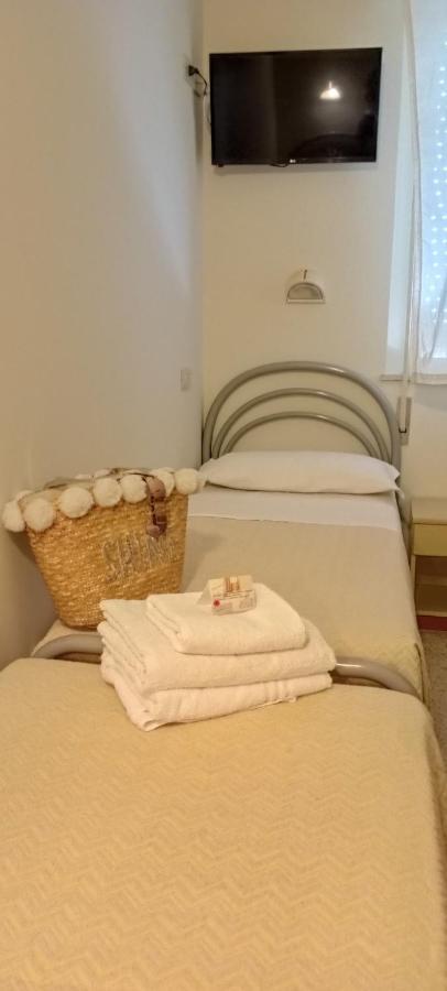 Hotel Raul Ричоне Екстериор снимка