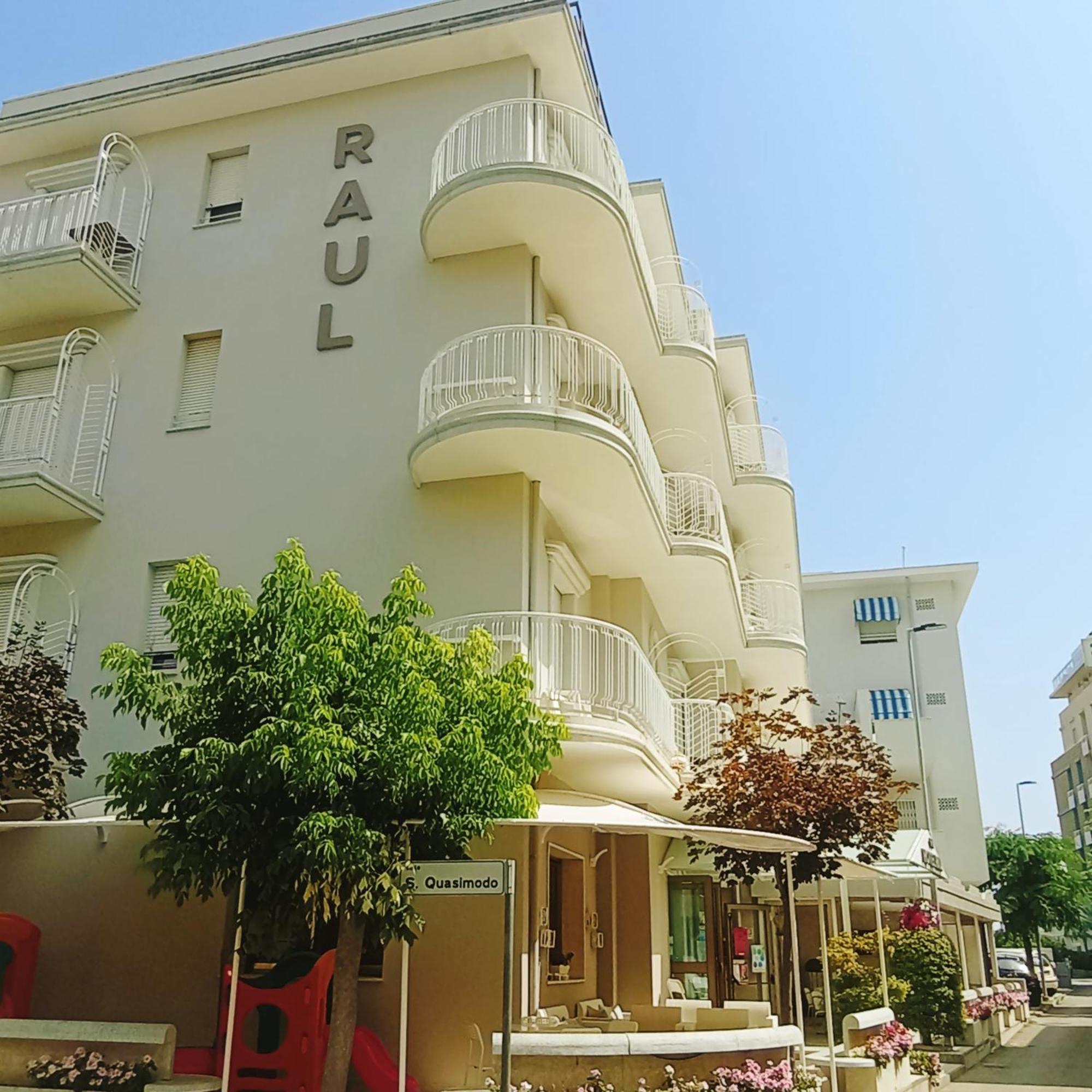 Hotel Raul Ричоне Екстериор снимка